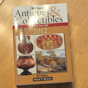 Antiques & Collectibles 2012 Book - Brown Cover